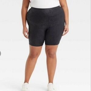 Ava & Viv™ High-Waisted Liquid Shine Bike Shorts Black Size 3X